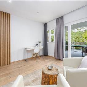 Luxury 5 Bedroom Beachfront Villa near Dubrovnik, Sleeps 11-12